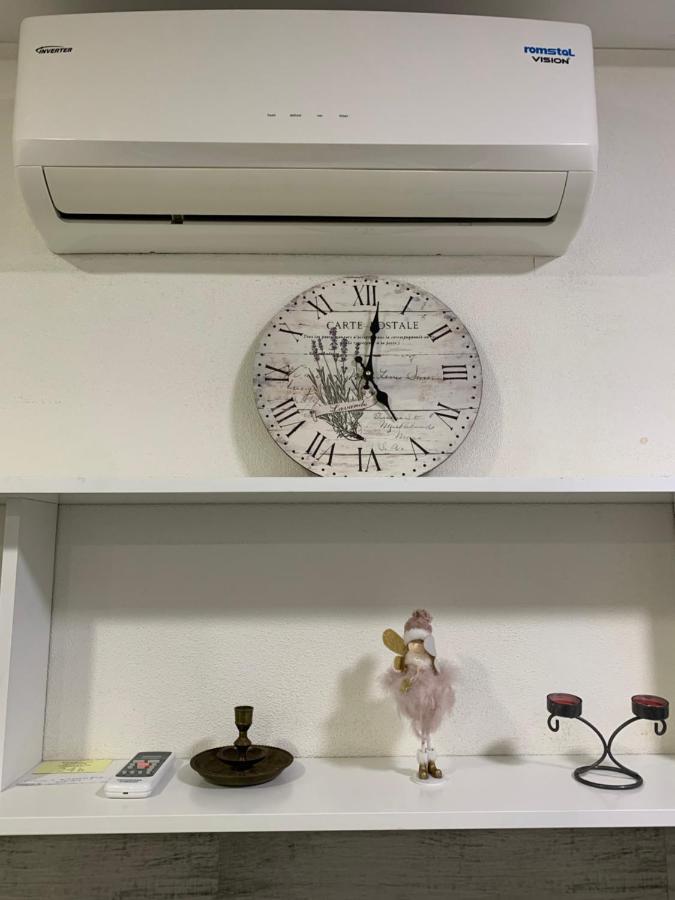 с отдельным входом с улицы Apartment
